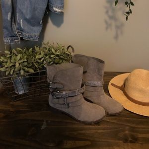 Cute boots with removable bling